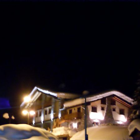 Residence Les Myosotis Champoluc Εξωτερικό φωτογραφία