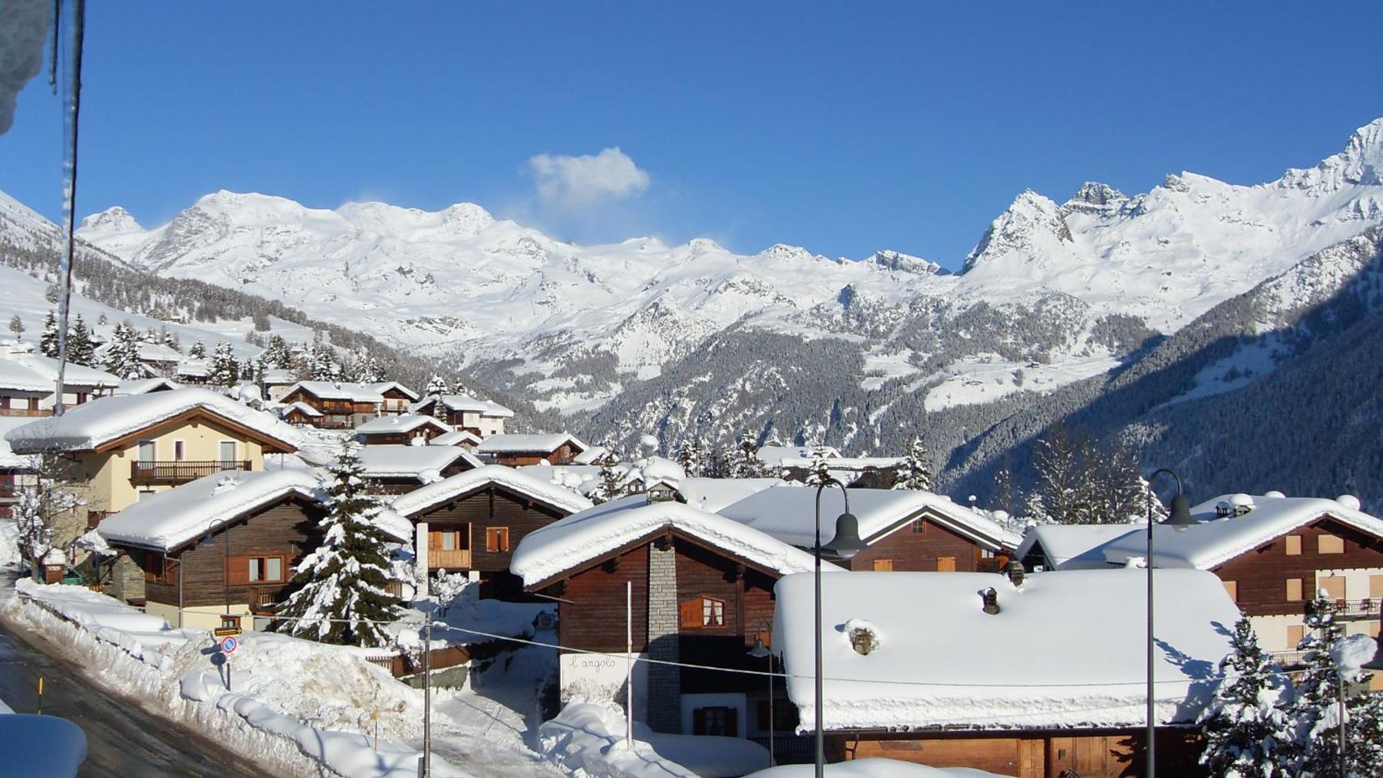 Residence Les Myosotis Champoluc Εξωτερικό φωτογραφία