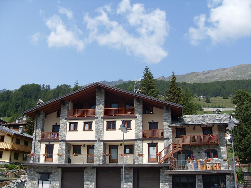 Residence Les Myosotis Champoluc Εξωτερικό φωτογραφία