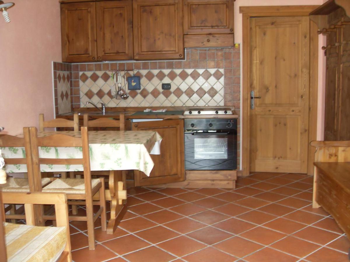 Residence Les Myosotis Champoluc Δωμάτιο φωτογραφία
